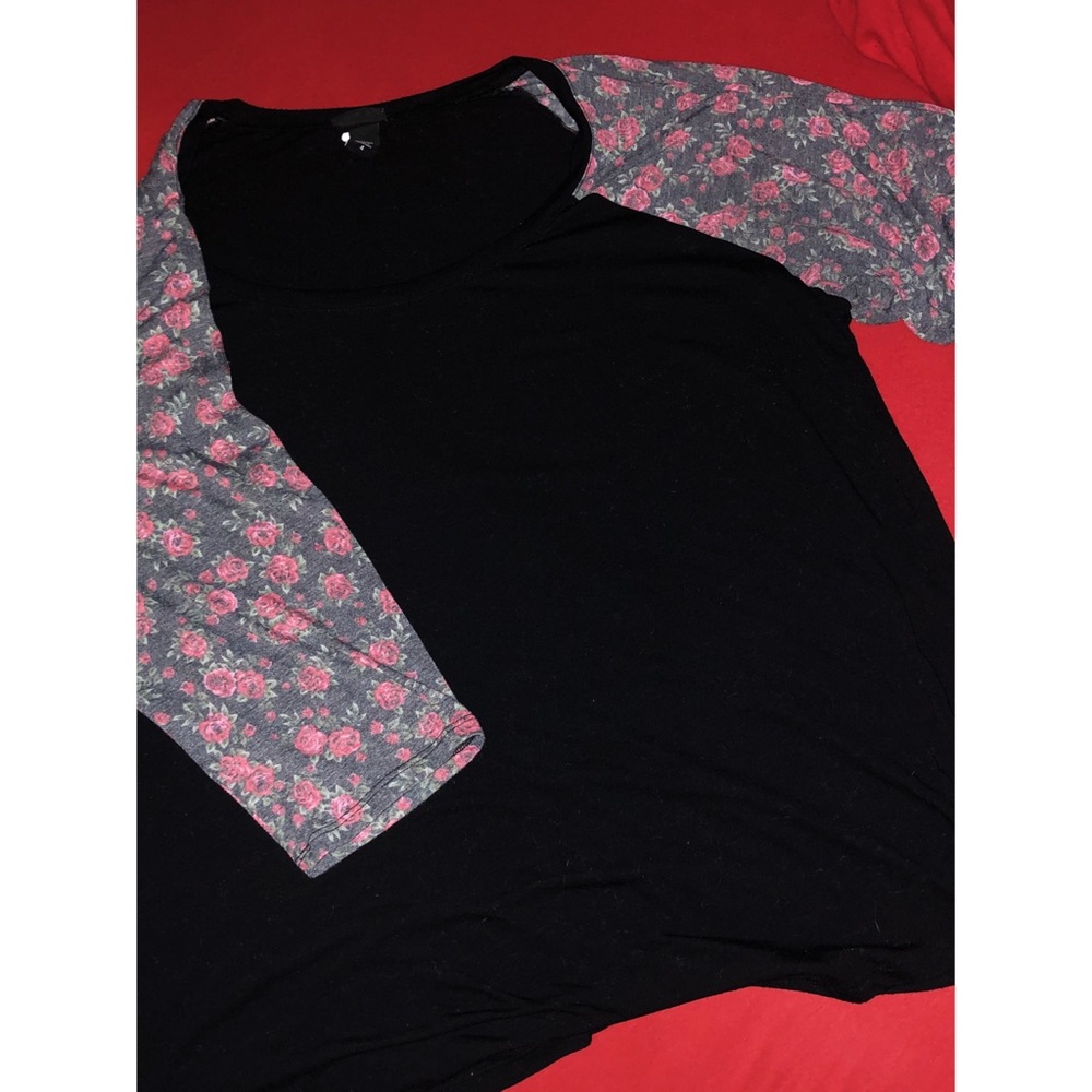 Rose Raglan Tee